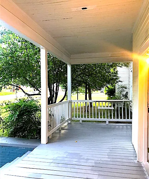 627 W Broad St — Photo 2