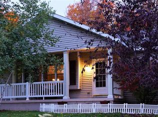 2082 Summit St, Marquette, MI 49855