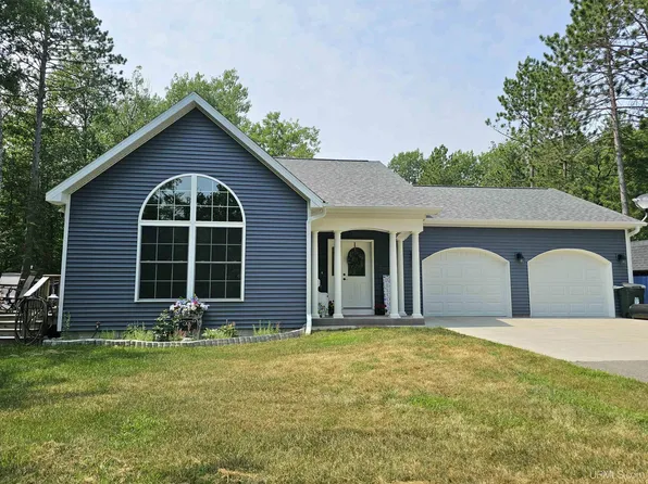 9157 County Road 513 Rd, Rapid River, MI 49878