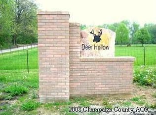 1904 Deer Ct, Mahomet, IL 61853