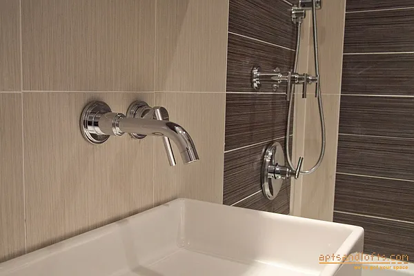 Rented by aptsandlofts.com | media 24