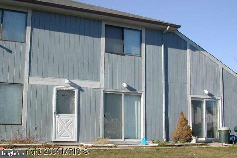 2nd image of 803 Windstream Way Unit B