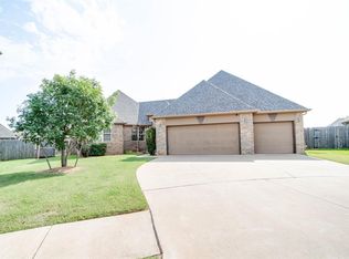 17309 Woodvine Dr, Edmond, OK 73012