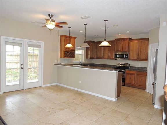 2nd image of 345 Summercove Cir