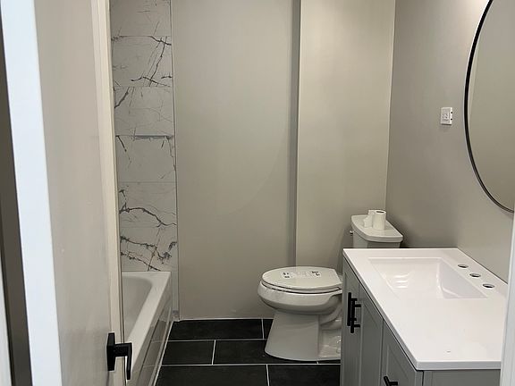 5th image of 2721 Tenbroeck Ave Floor 2