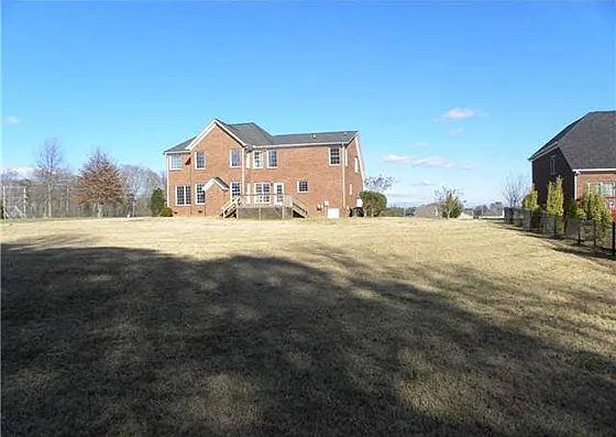 Building Photo - 1004 James Madison Dr