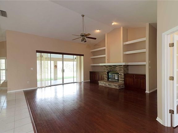 2nd image of 3108 Pineview Dr