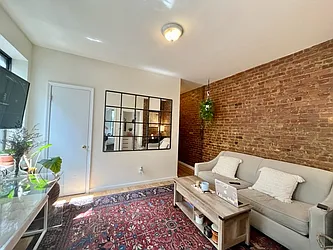 Rented by Best Apartments North Inc