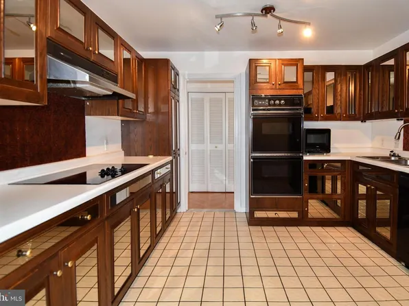 10 E Lee St Unit 809, Baltimore, MD 21202