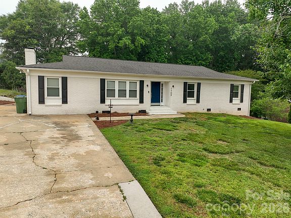 2nd image of 1709 Essen Ln
