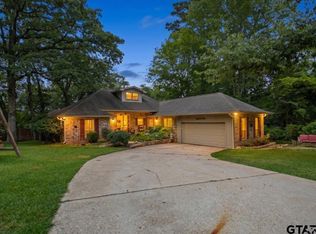 226 Pinewood Ln, Hideaway, TX 75771