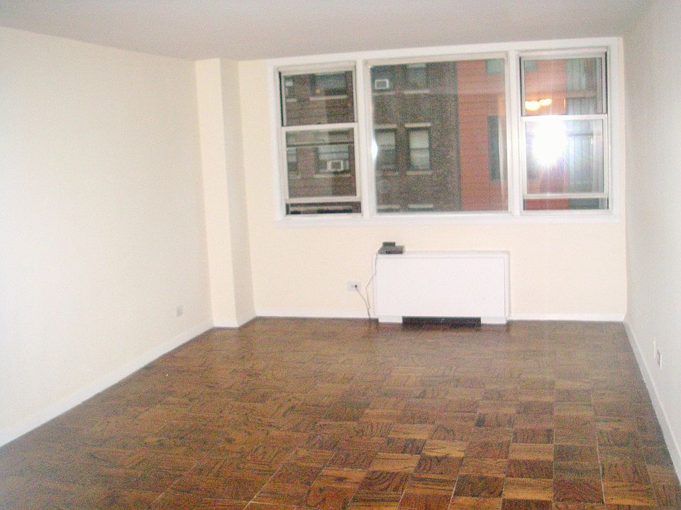 1st image of 245 E 19th St