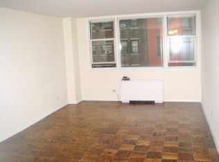 245 E 19th St, New York, NY 10003