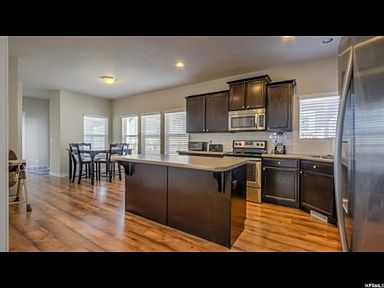 15211 S Rocket Dr Bluffdale Ut 84065 Zillow