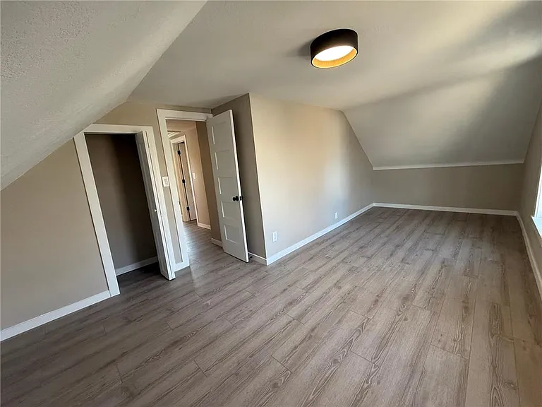 1603 Hudson Rd — Photo 19