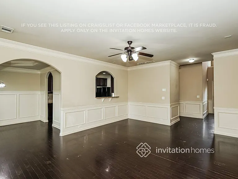 3911 Lake Manor Way — Photo 6