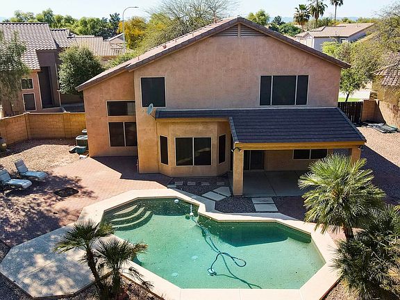 5th image of 650 W ROADRUNNER Court