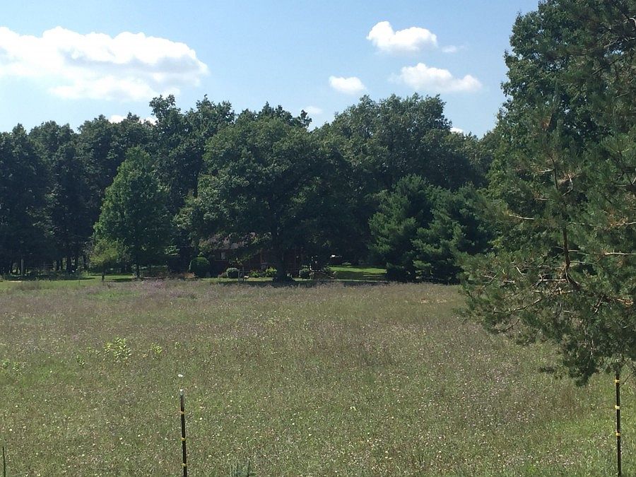 1st image of 6045 N Woodbridge Dr