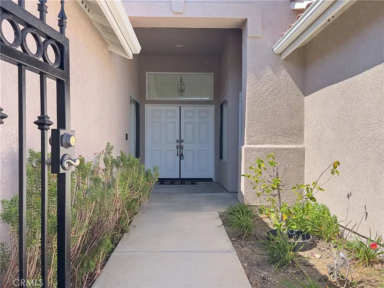 1699 Ramona Dr — Photo 5