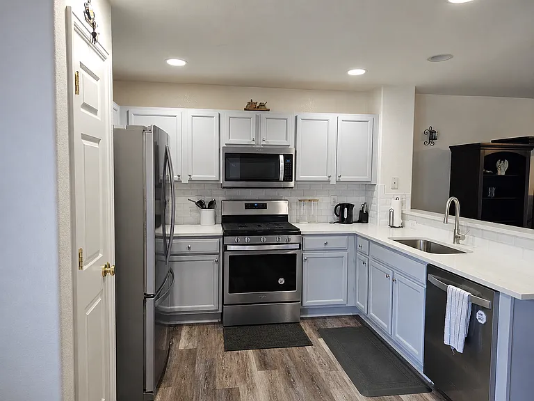 4363 S Independence St — Photo 25