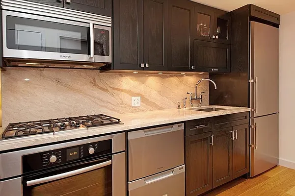 Rented by Battery Park Realty | media 2