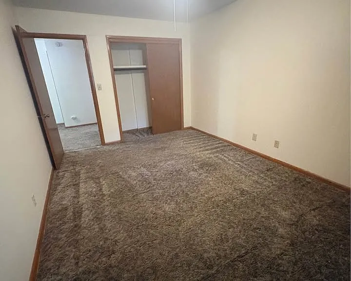 1258 E Elm St #13 — Photo 14