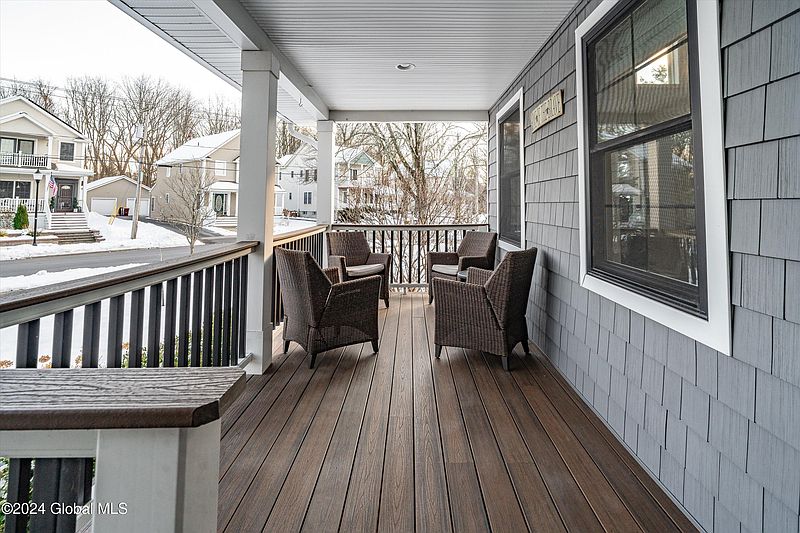 3rd image of 7 Joseph Street
