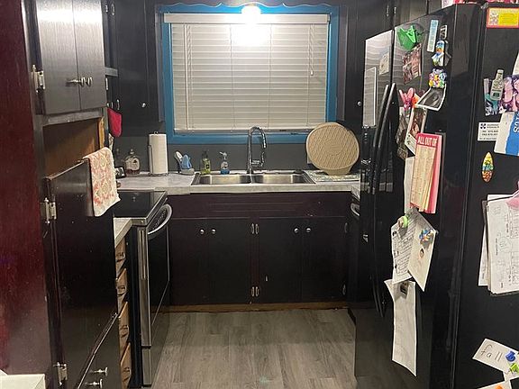 5th image of 3810 Bamboo St