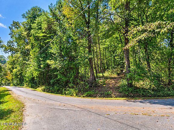 3rd image of 119 Baker Rd