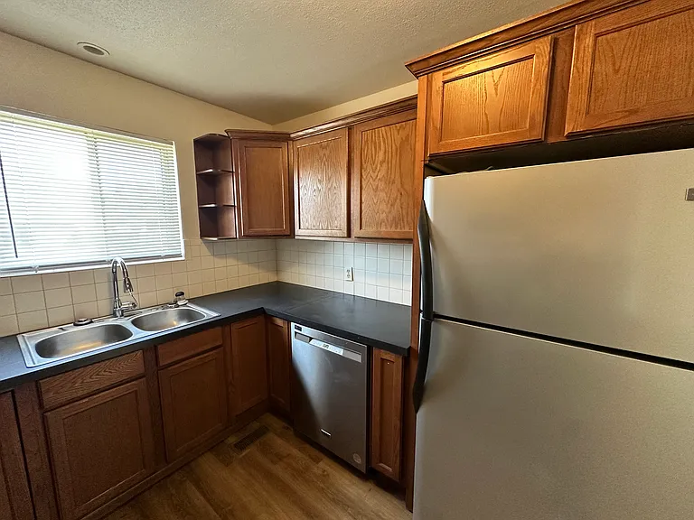 5028 N Linn Ave — Photo 10