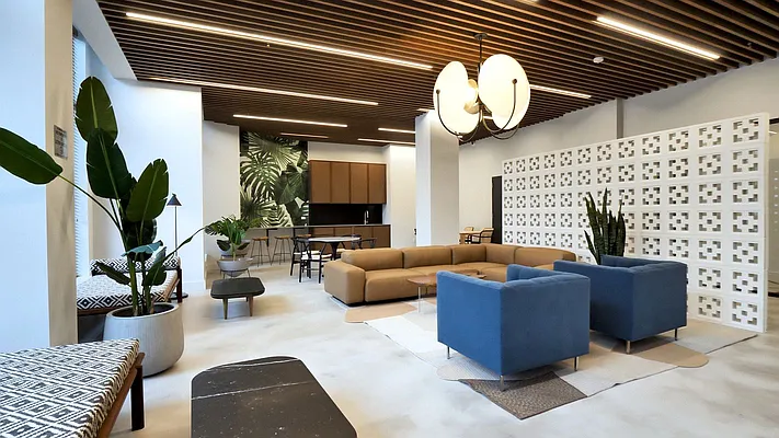 Rented by Compass | media 47