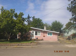 250 NW Plum Ave, Winston, OR 97496
