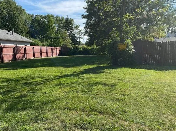 3128 Elmwood St, Monroe, MI 48162