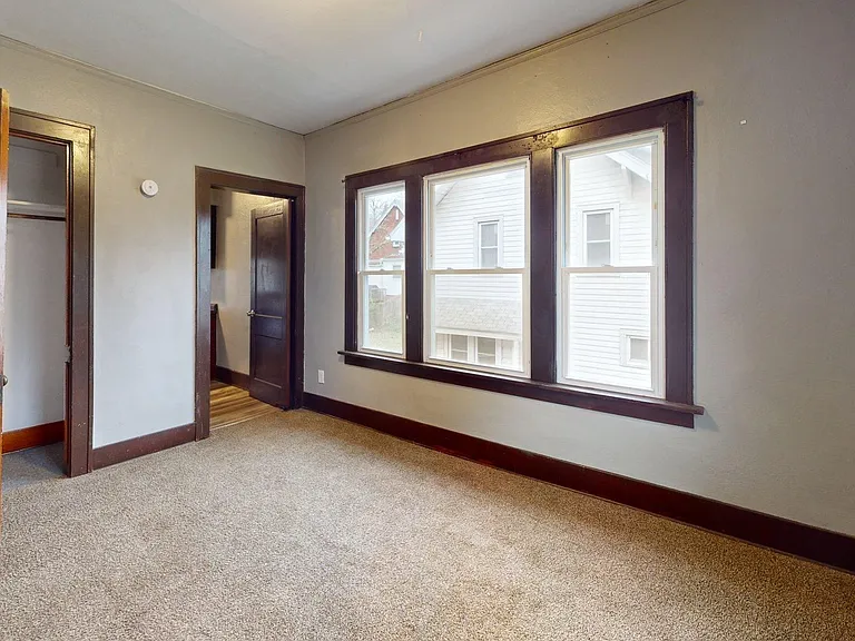236 Watson St — Photo 36