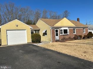 1004 Pleasant Dr, Millville, NJ 08332