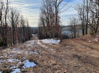 Mundell Rd, Eureka Springs, AR 72631