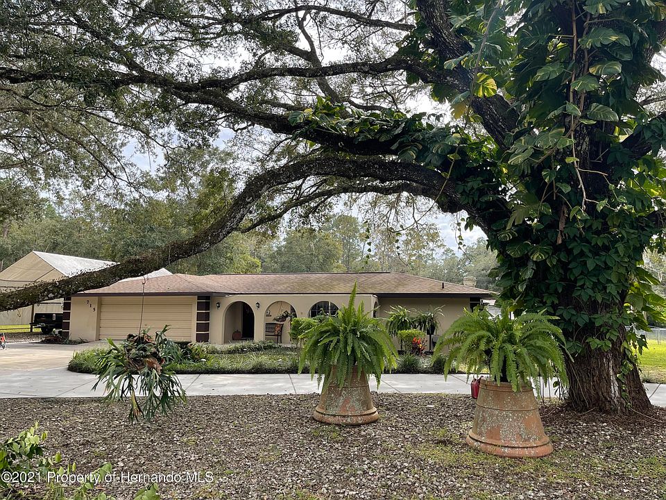 1st image of 715 Fernwood Dr