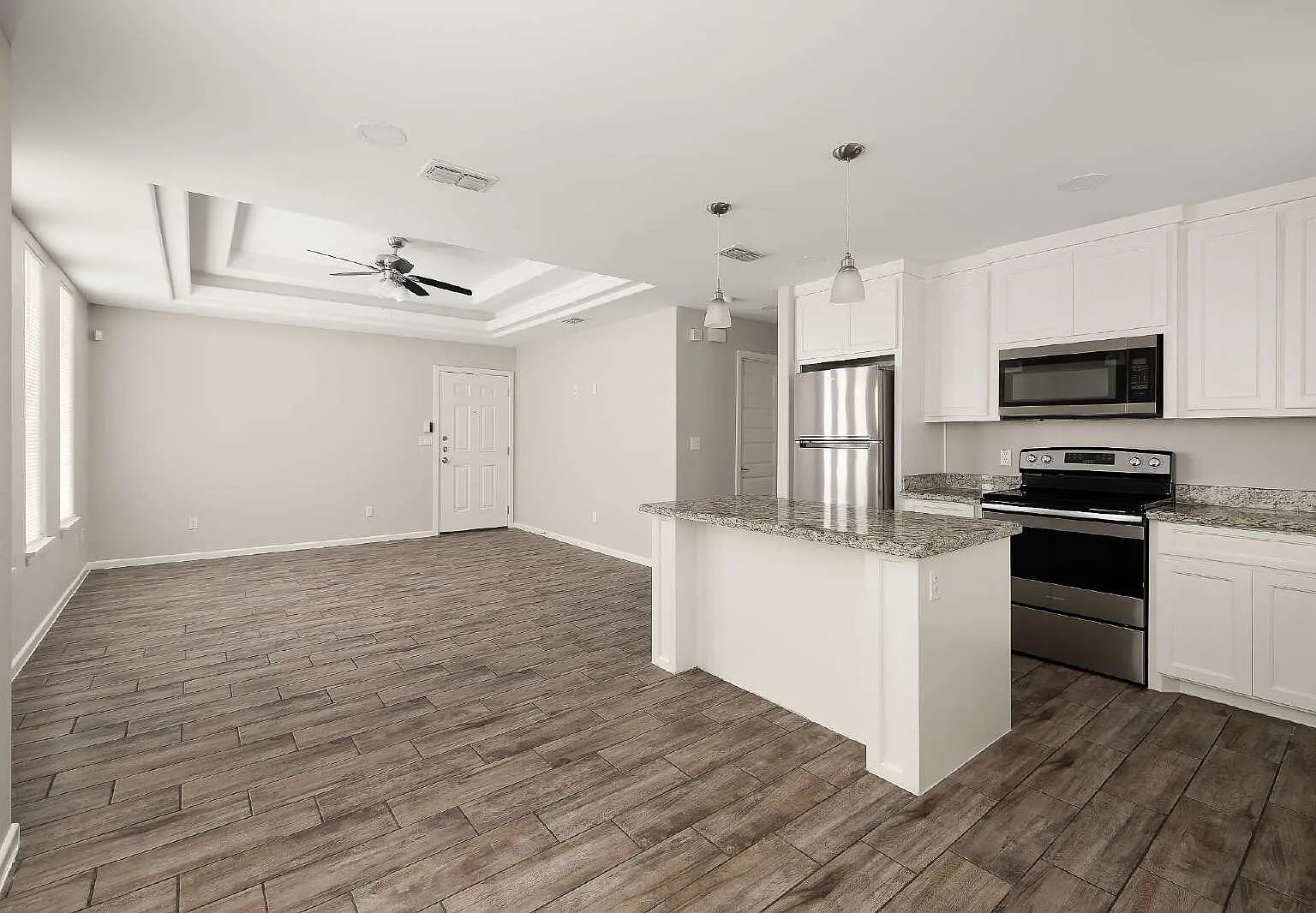3 bed, 2.0 bath, 1060 sqft, $1,150 — Photo 3