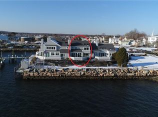 4 Northwest St #R2, Stonington, CT 06378