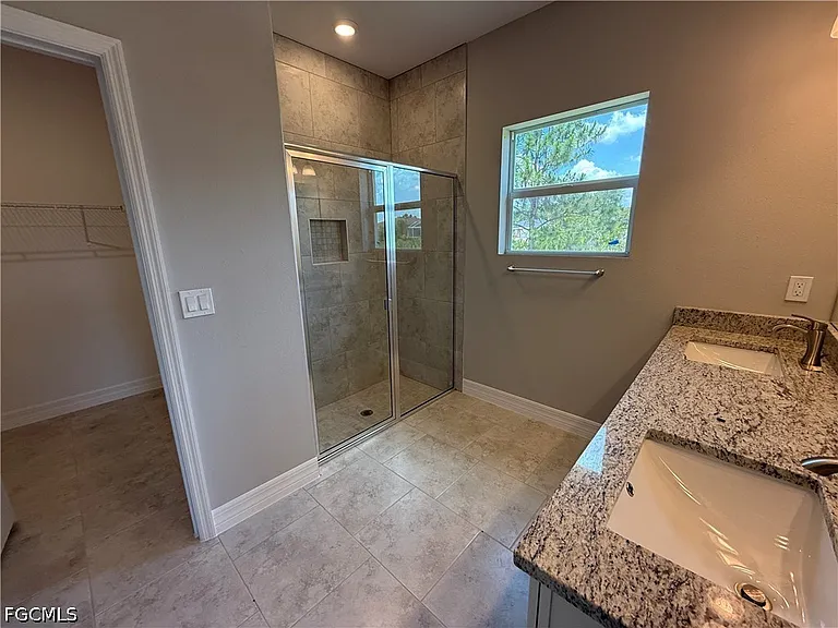 4626 Ida Ave N — Photo 16