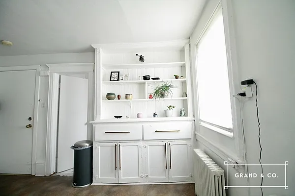 Rented by Grand & Co. | media 6