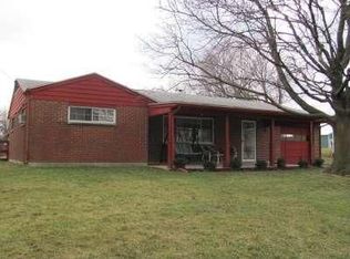 6911 Homestretch Rd, Dayton, OH 45414