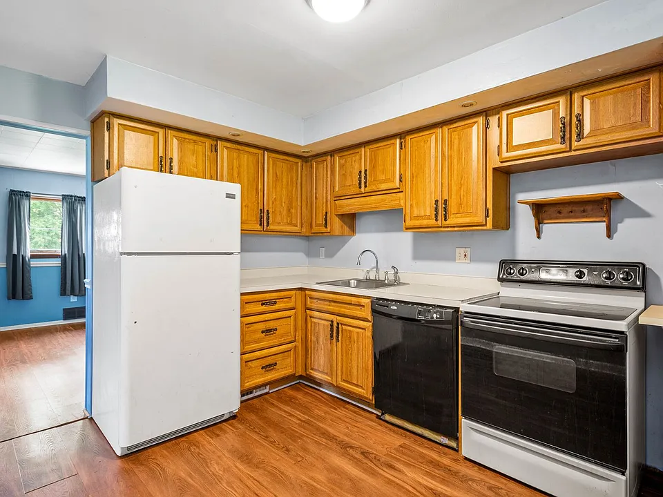 43 Lindsay Rd