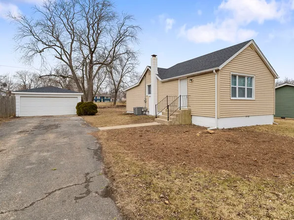 1816 Hebron Ave, Zion, IL 60099