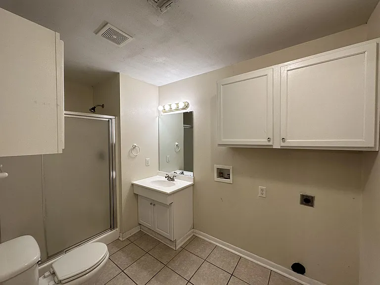 1204 E 34th St — Photo 10