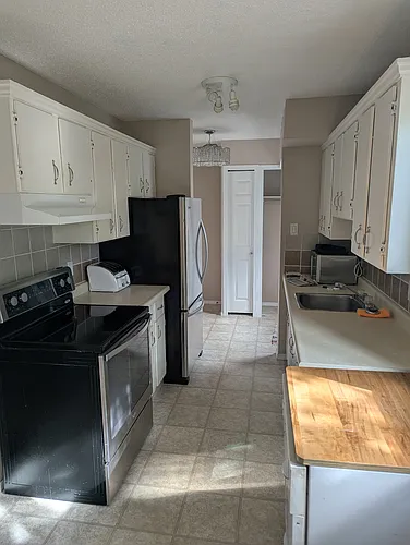 244 McGill Blvd W Photo 1