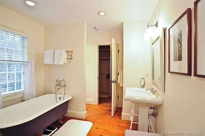 33 Sentry Hill Rd — Photo 23