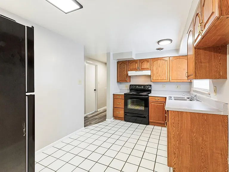 1679 Reed St — Photo 34