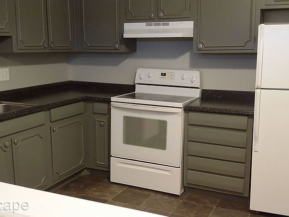 2nd image of 6605 E 46th St