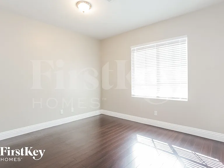 9100 Little Horse Ave — Photo 11
